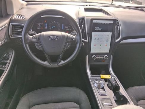 Used 2021 Ford Edge SE FWD image 8