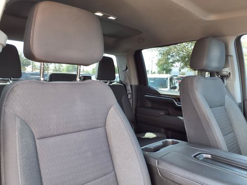 Used 2022 Chevrolet Silverado 1500 RST AWD/4WD image 12