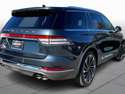 Used 2021 Lincoln Aviator Reserve w/ Equipment Group 201A image 11