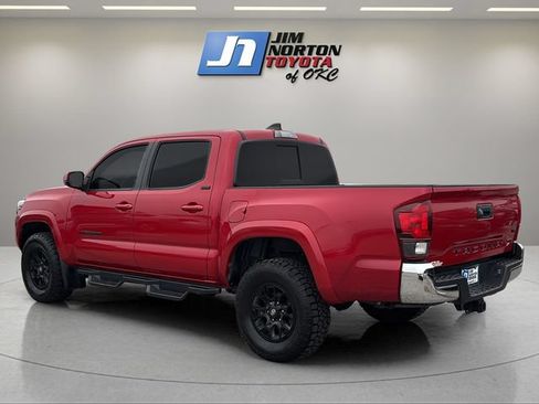 Used 2022 Toyota Tacoma SR5 RWD image 7