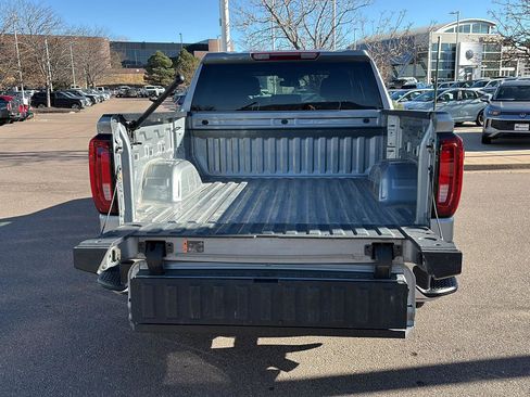 Used 2024 GMC Sierra 1500 SLT image 7