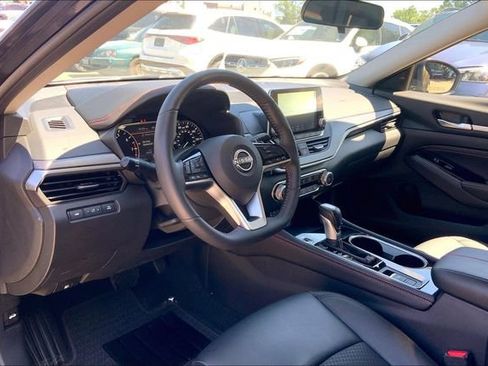 Used 2023 Nissan Altima 2.5 SR AWD/4WD image 13