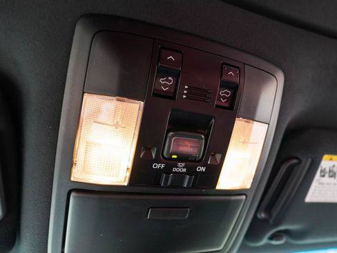 Used 2023 Lexus GX 460 Premium w/ Premium Package AWD/4WD image 27
