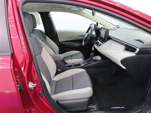 Used 2023 Toyota Corolla LE FWD image 28