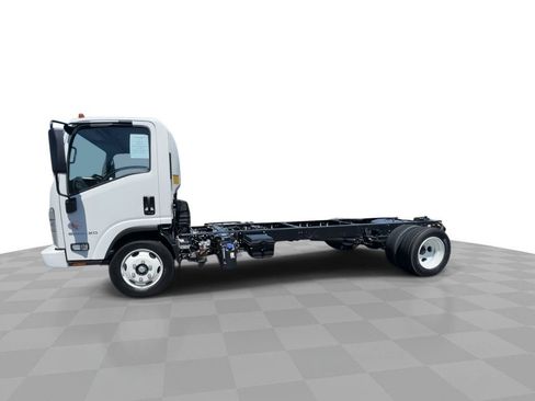 New 2024 Chevrolet Low Cab Forward 5500XD image 4