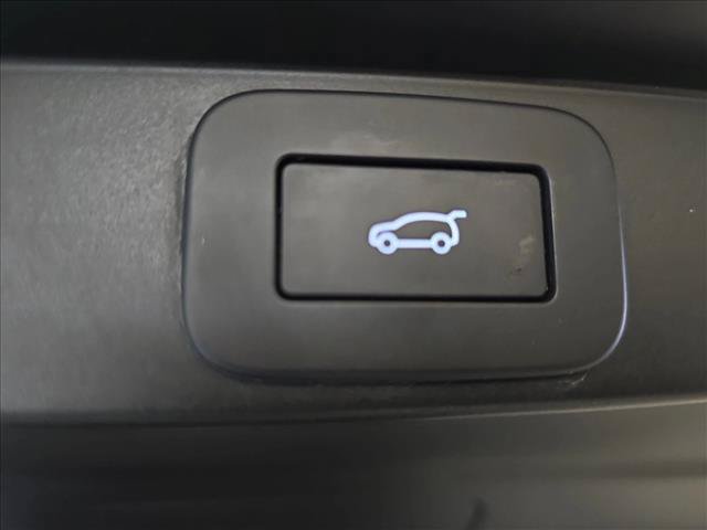 Used 2023 Land Rover Range Rover SE AWD/4WD image 13