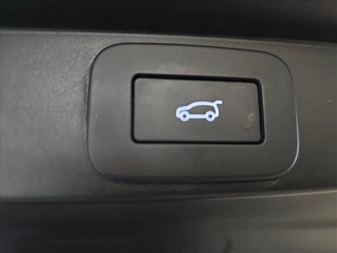 Used 2023 Land Rover Range Rover SE AWD/4WD image 13