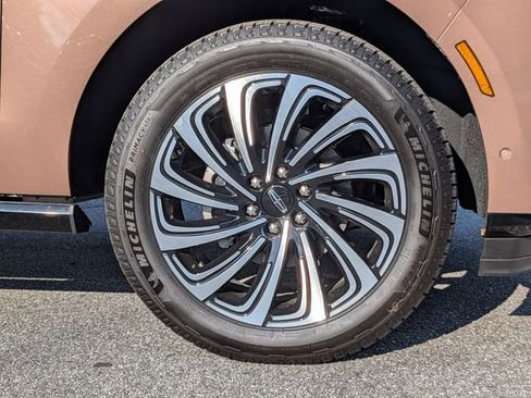 New 2025 Lincoln Navigator L Black Label image 10