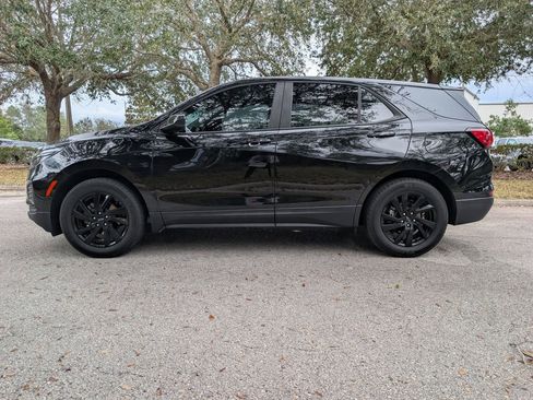 Used 2023 Chevrolet Equinox LS w/ LS Convenience Package image 4