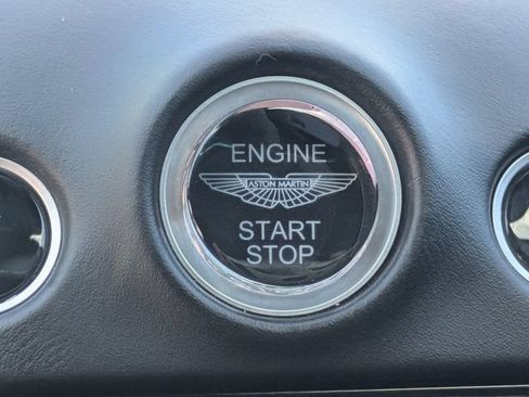 Used 2021 Aston Martin DBX AWD/4WD image 29