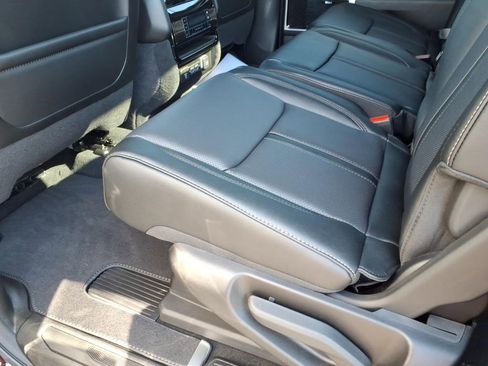 New 2026 Jeep Grand Wagoneer Limited AWD/4WD image 8