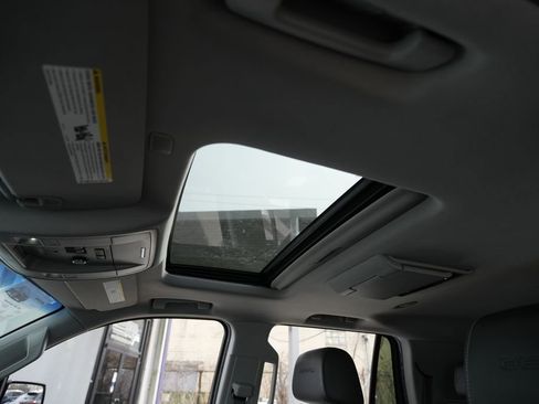 Used 2017 GMC Yukon Denali w/ Open Road Package image 17