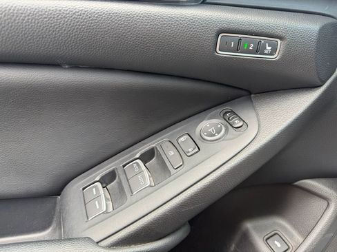 Used 2018 Honda Accord EX-L image 17