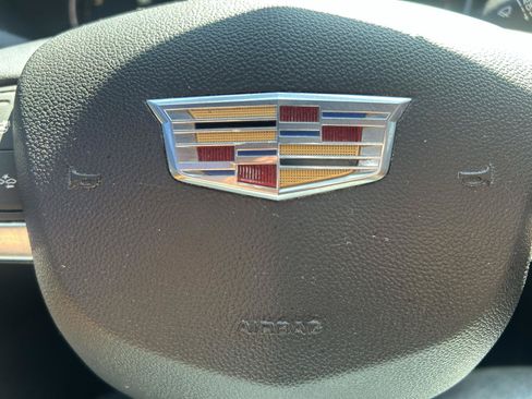 Used 2021 Cadillac XT4 Premium Luxury w/ Sun And Sound Package AWD/4WD image 21