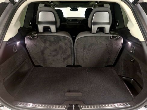 New 2026 Volvo XC90 B5 Plus w/ Protection Package AWD/4WD image 18