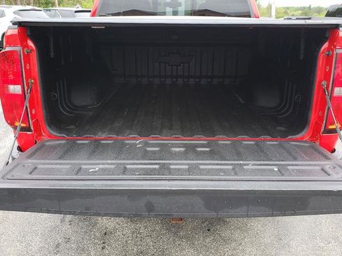 Used 2019 Chevrolet Colorado Z71 AWD/4WD image 10