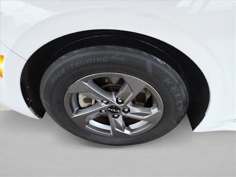 Used 2023 Kia K5 LXS FWD image 9
