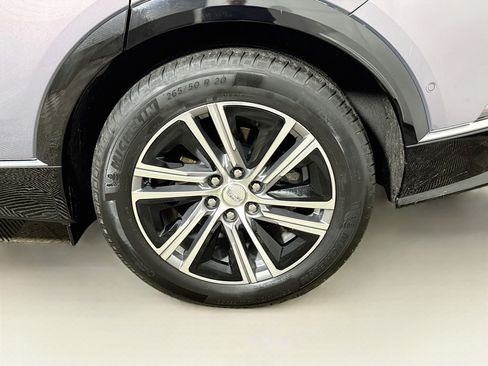 Used 2024 Cadillac Lyriq Luxury AWD/4WD image 28
