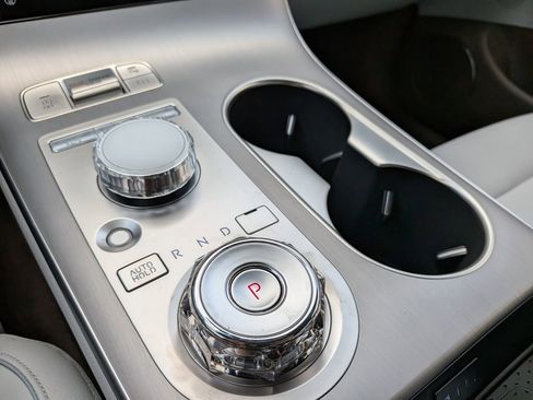 New 2026 Genesis GV70 2.5T Advanced AWD/4WD image 24