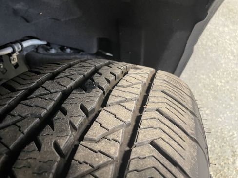 Used 2024 Ford F150 Platinum image 34