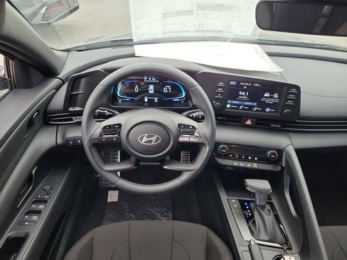 New 2026 Hyundai Elantra Sport image 12