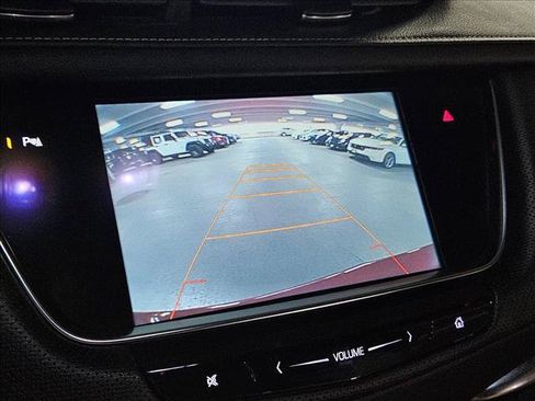 Used 2017 Cadillac XT5 FWD image 25