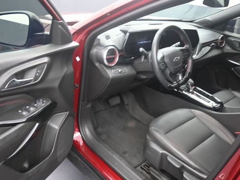Used 2024 Chevrolet Trax RS FWD image 10