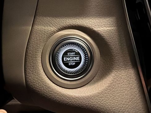 Certified 2021 Mercedes-Benz GLC 300 image 24