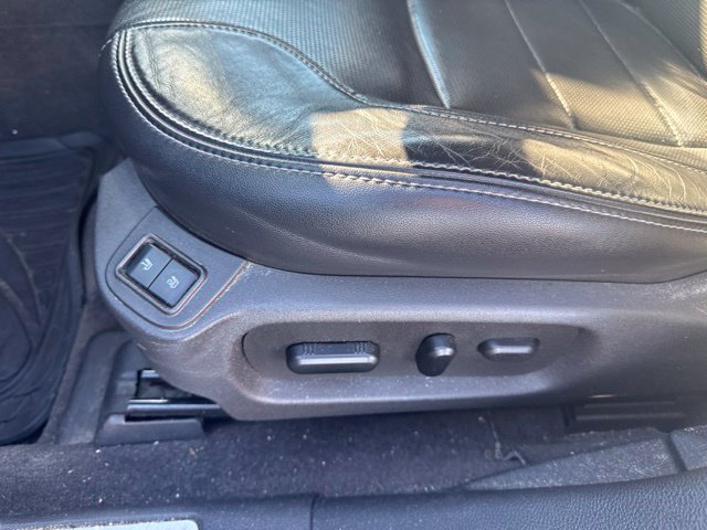Used 2013 Ford Taurus Limited FWD image 16