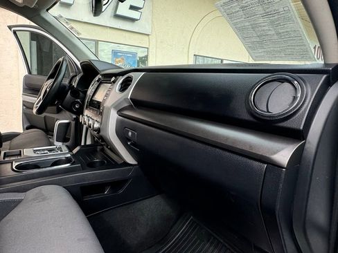 Used 2018 Toyota Tundra SR5 image 25