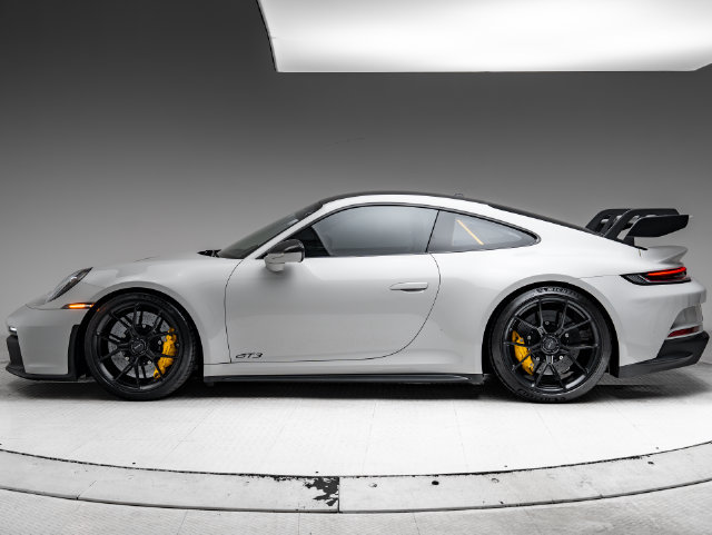Used 2022 Porsche 911 GT3 RWD image 2