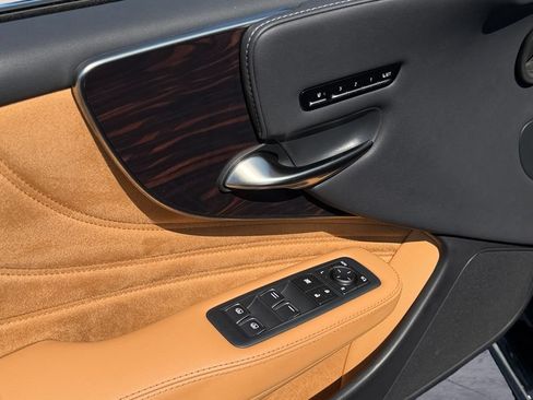 Certified 2023 Lexus LS 500 AWD w/ Luxury Package image 15