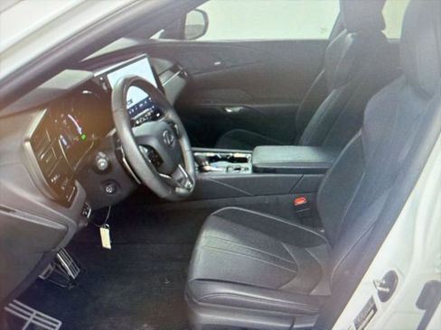 Used 2023 Lexus RX 500h F Sport w/ Cold Area Package image 4