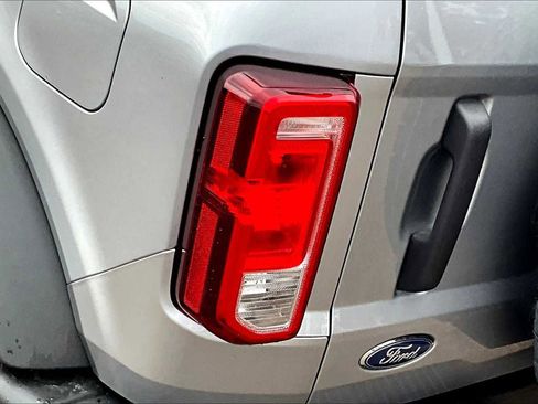 Certified 2024 Ford Bronco Black Diamond image 26