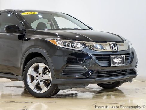 Used 2022 Honda HR-V LX image 2