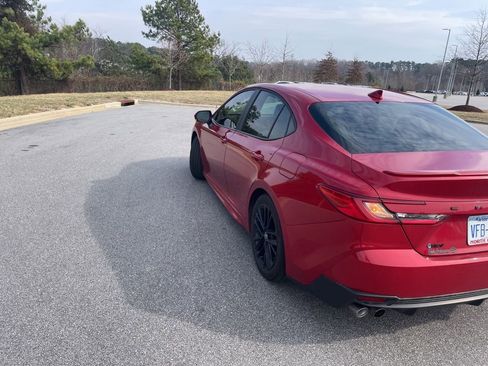 Used 2025 Toyota Camry SE w/ Multimedia Upgrade Package image 19