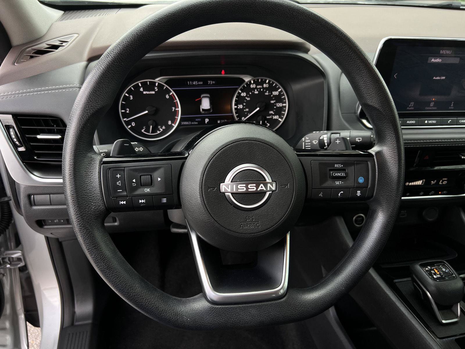 Used 2023 Nissan Rogue SV AWD/4WD image 6