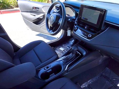 Used 2024 Toyota Corolla LE FWD image 14