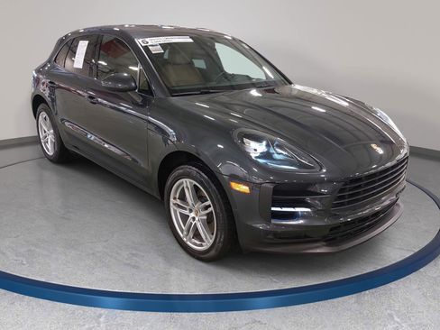 Used 2019 Porsche Macan AWD/4WD image 3