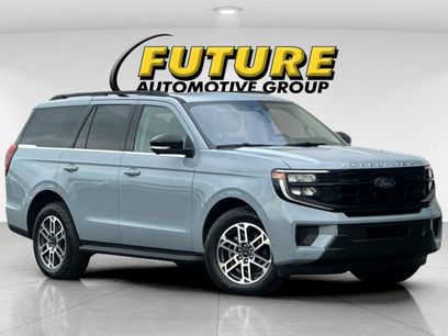Used 2025 Ford Expedition Active