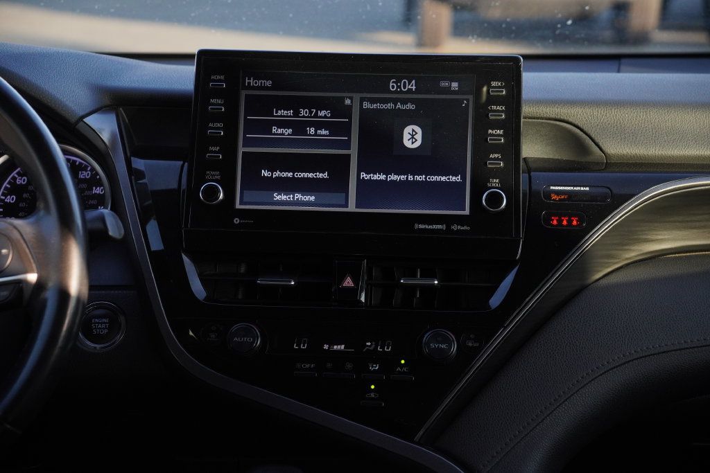 Used 2021 Toyota Camry XLE w/ Carpet Mat Package (TMS) FWD image 36