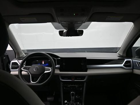 New 2026 Volkswagen Taos SE AWD/4WD image 10