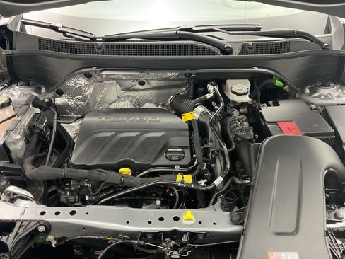 Certified 2025 Chevrolet Trax ACTIV FWD image 19