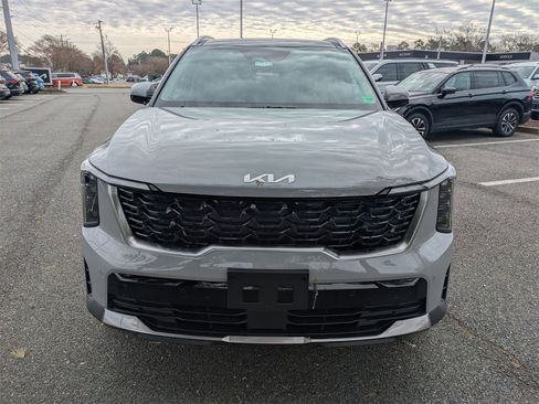 Used 2025 Kia Sorento S w/ Panoramic Sunroof Package image 9