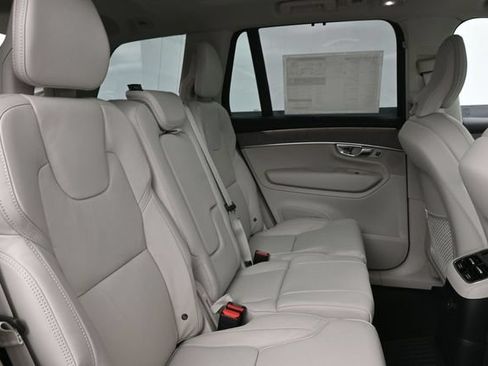 New 2026 Volvo XC90 T8 Ultra w/ Protection Package Premier AWD/4WD image 34