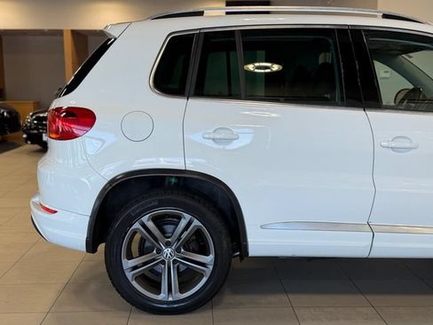 Used 2017 Volkswagen Tiguan Sport AWD/4WD image 17