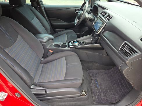 Used 2022 Nissan Leaf SV Plus FWD image 27