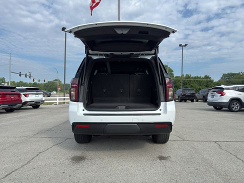 Used 2023 Chevrolet Tahoe Z71 w/ Luxury Package AWD/4WD image 17