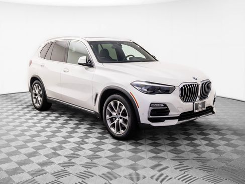 Used 2021 BMW X5 xDrive40i w/ Premium Package AWD/4WD image 9
