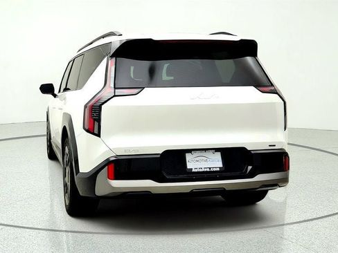 Used 2024 Kia EV9 GT-Line AWD/4WD image 6